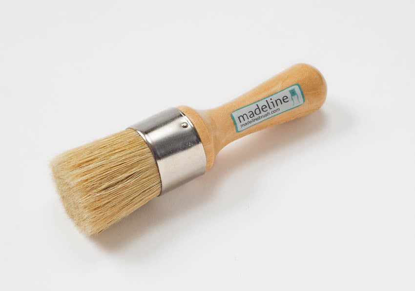 Madeline Medium Wax Brush